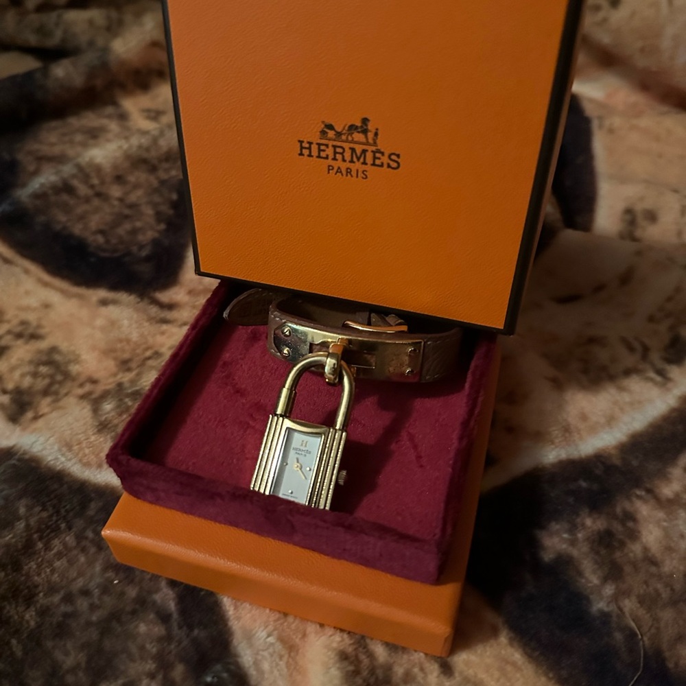 Hermes Kelly Watch Bordeaux Vintage